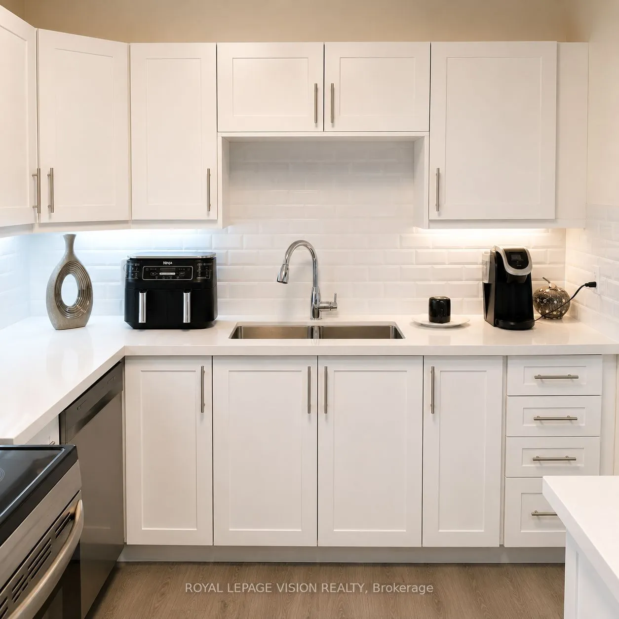 895 Kennedy Road, Unit 205 — photo 2