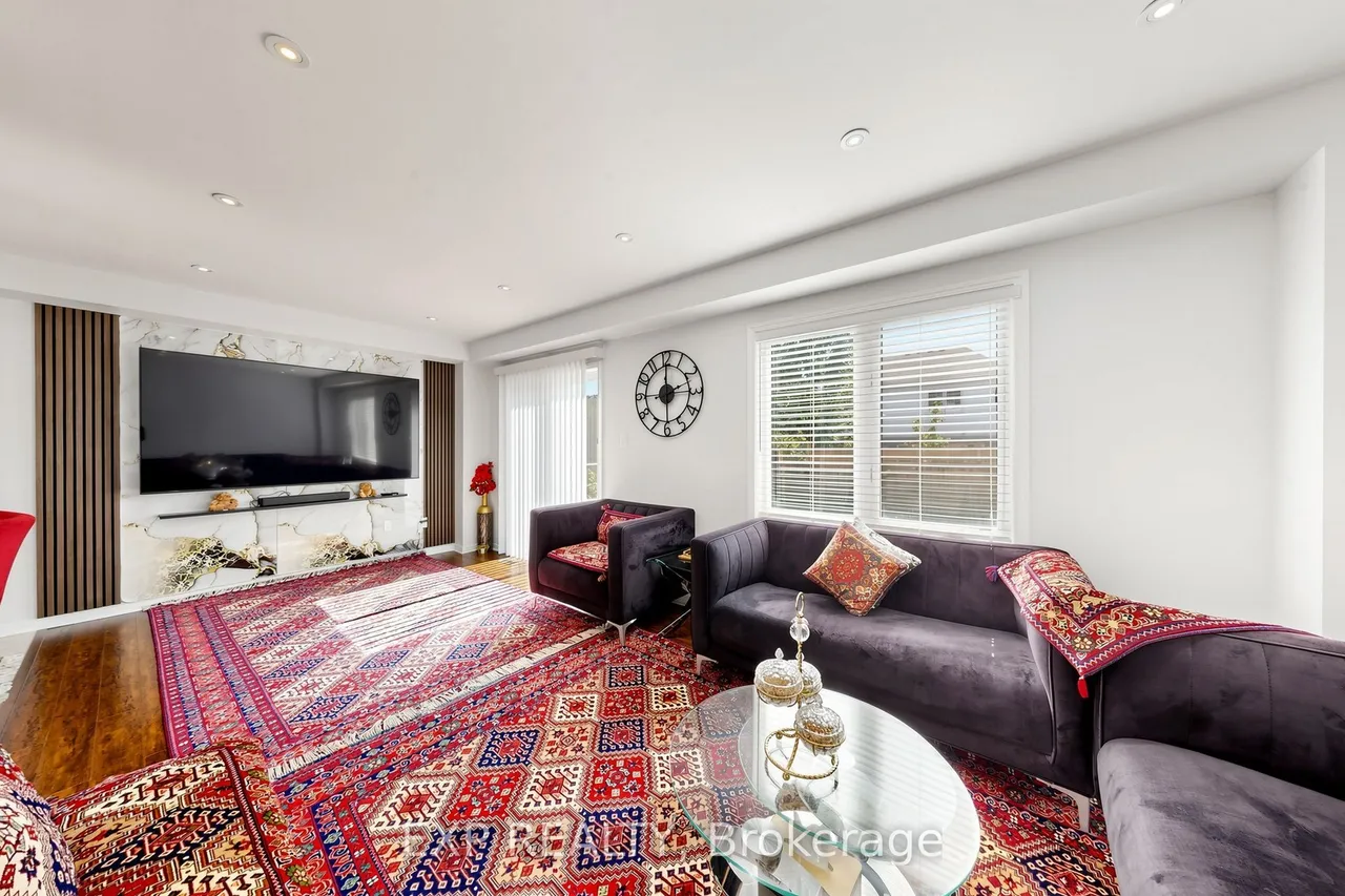 85 Sidney Rundle Avenue — photo 3