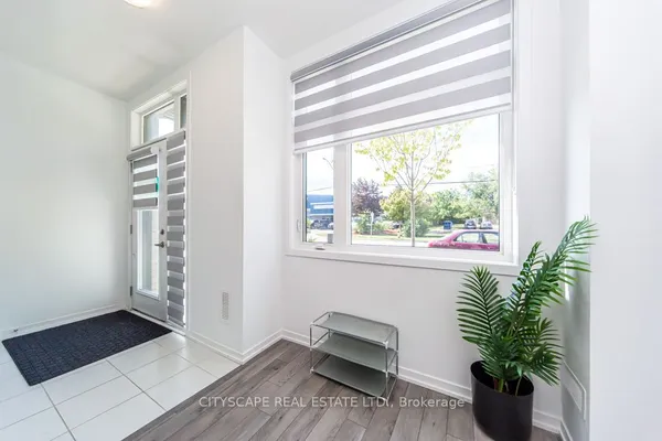 199 Monarch Avenue — photo 2