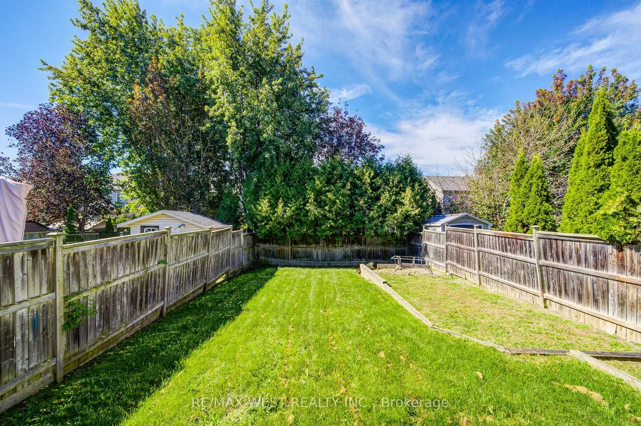 143 Allworth Crescent — photo 28