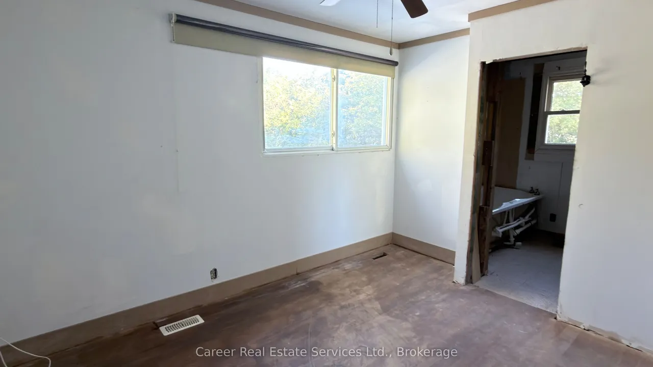2138 Highway No 2 Road — photo 15