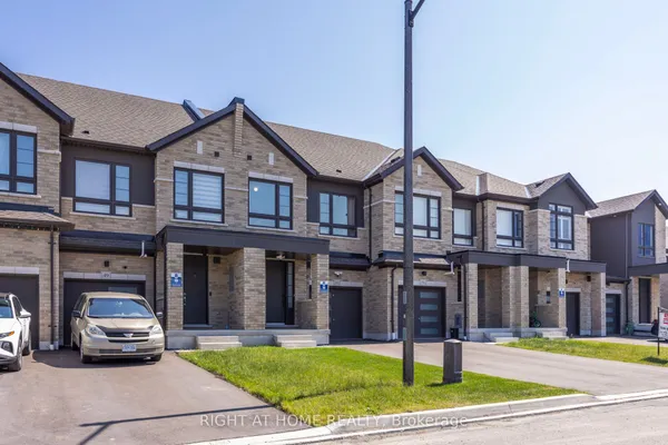 51 Peter Hogg Court