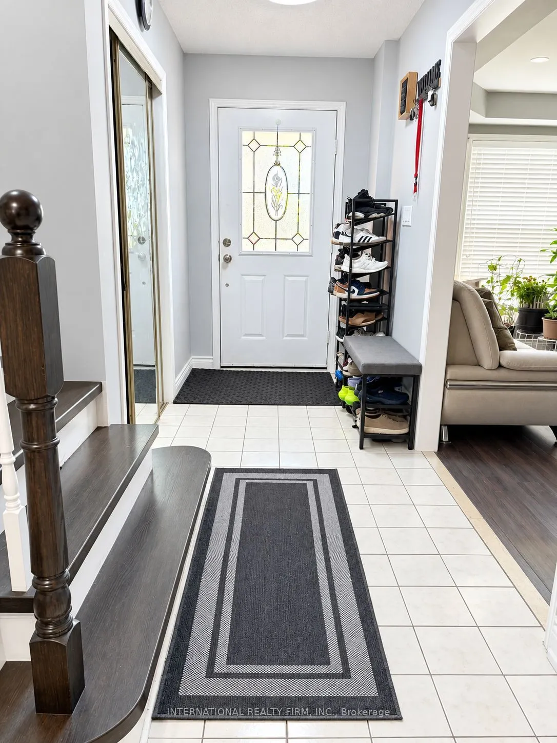 2095 Lynn Heights Drive — photo 3