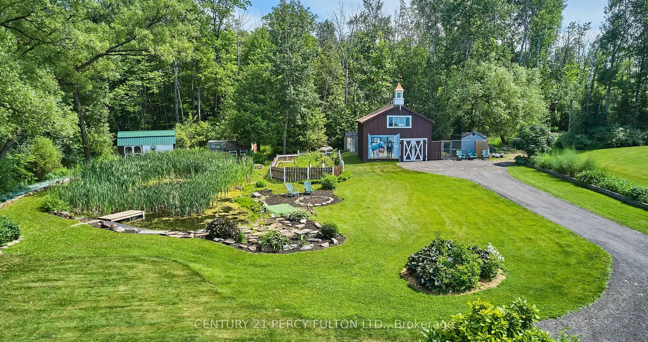 2733 Taunton Road — photo 48