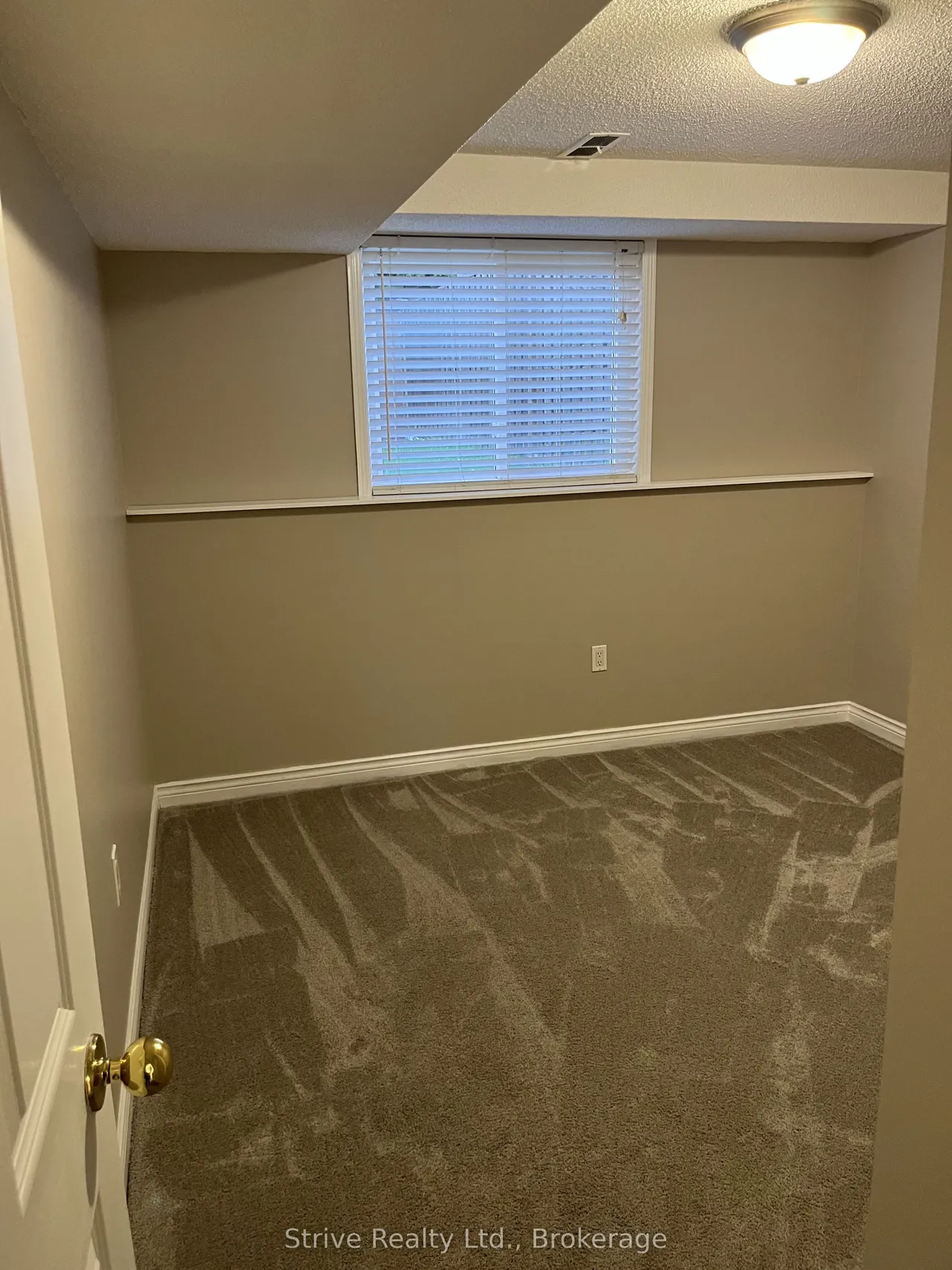 1013 Attersley Drive — photo 16