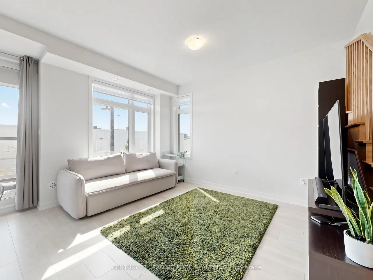 1865 Pickering Parkway, Unit 808 — photo 3
