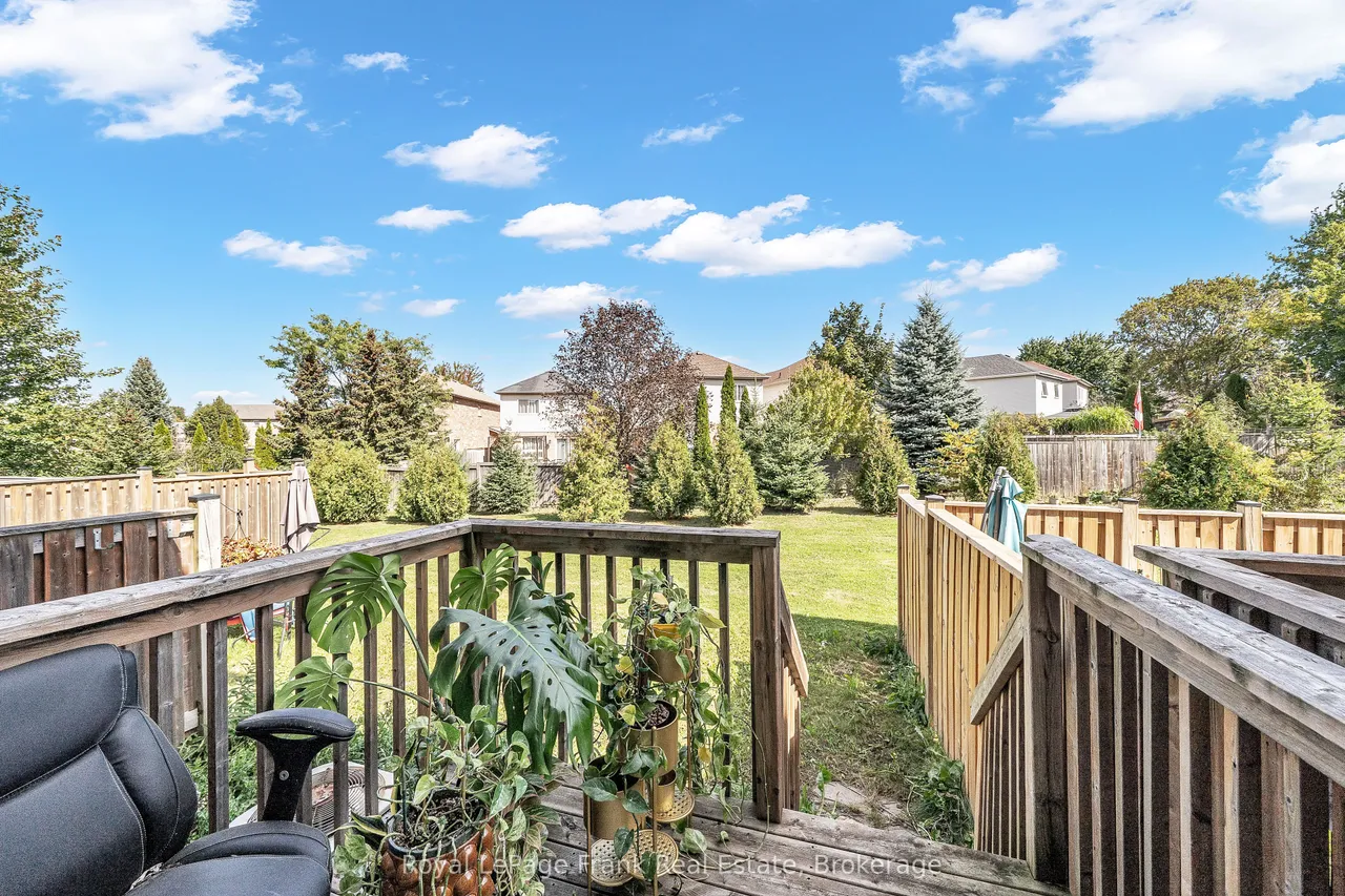 5 Markham Trail — photo 25