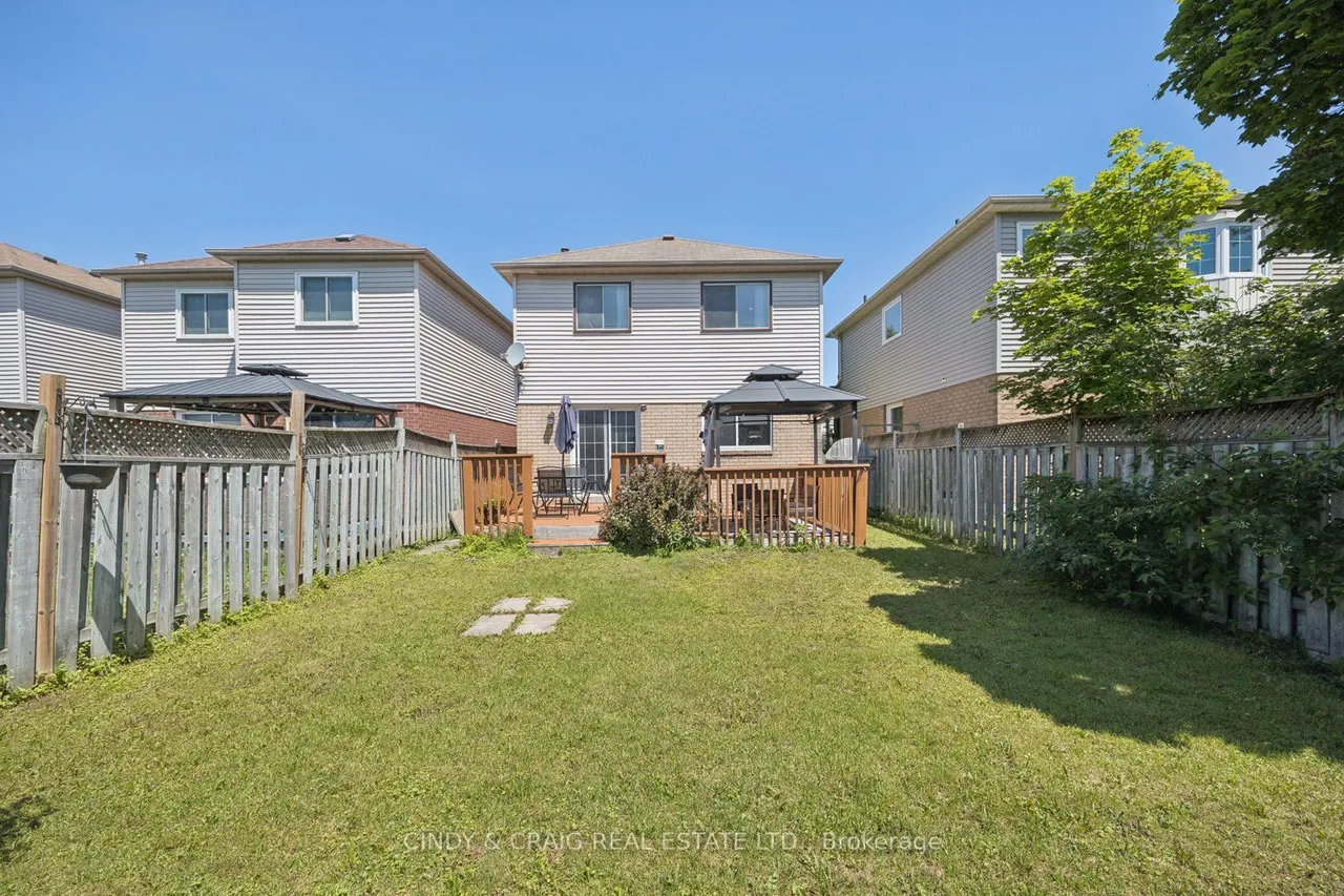25 John Walter Crescent — photo 19