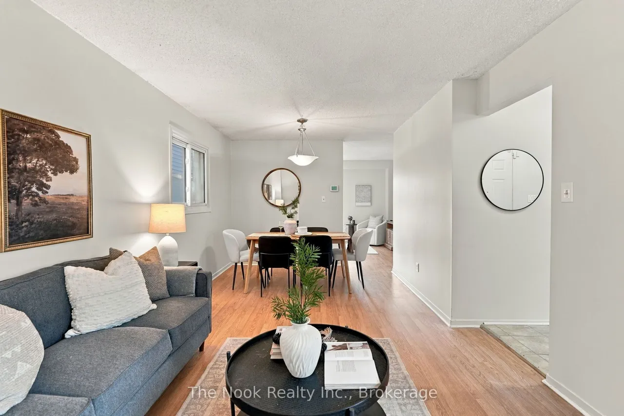 27 Field Crescent — photo 3