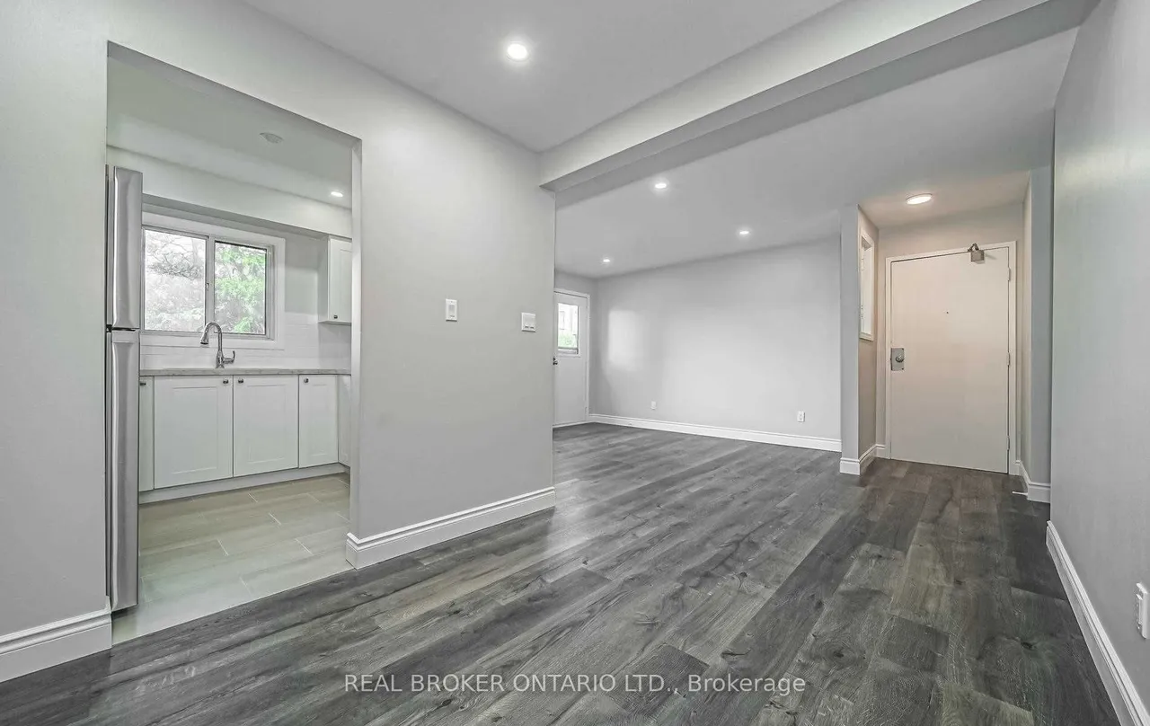 1100 Oxford Street, Unit 12 — photo 2