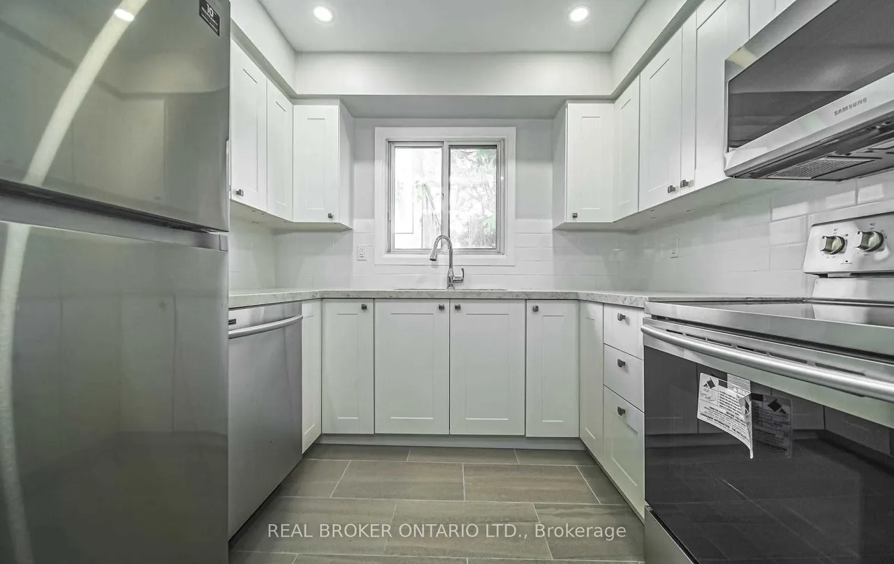 1100 Oxford Street, Unit 12 — photo 3