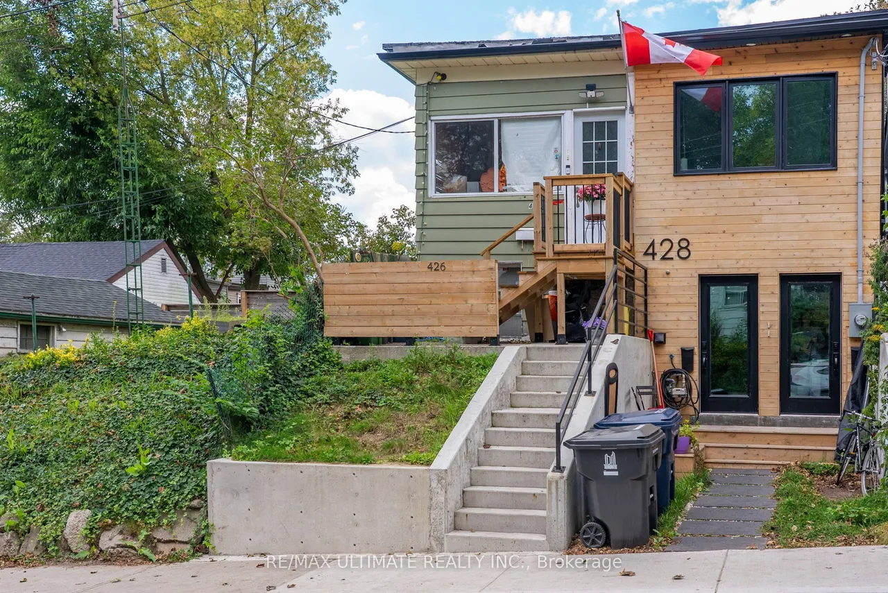426 Woodfield Road — photo 2