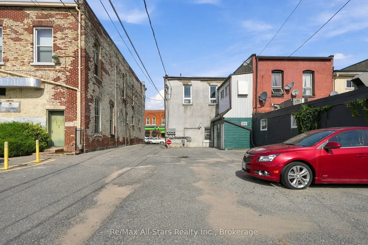 160 Queen Street — photo 23