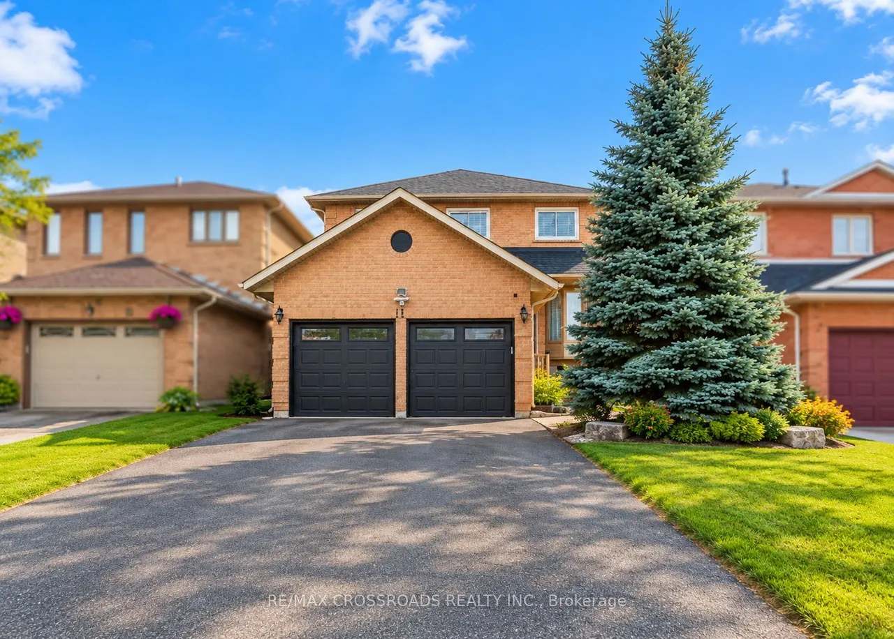 11 Murkar Crescent