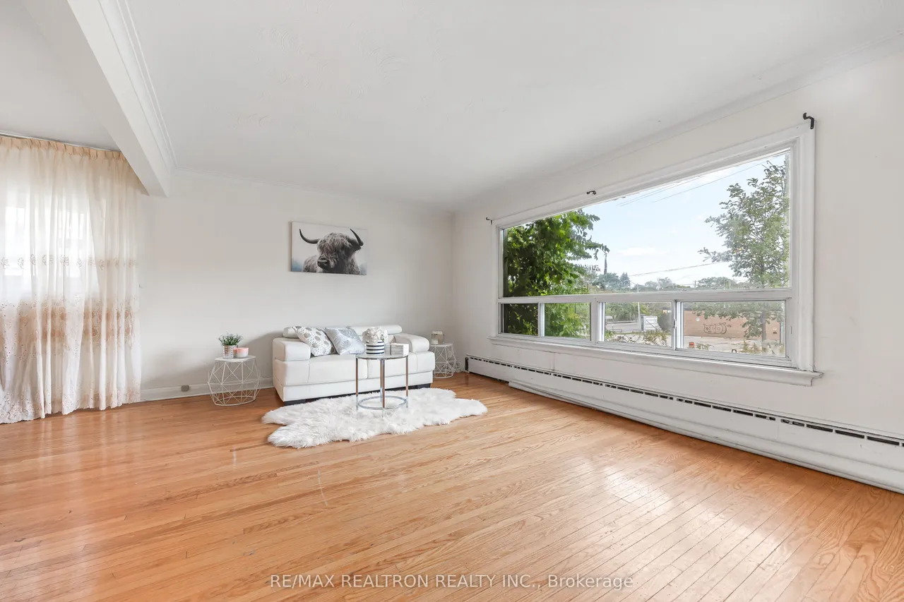 68 Elfreda Boulevard — photo 3
