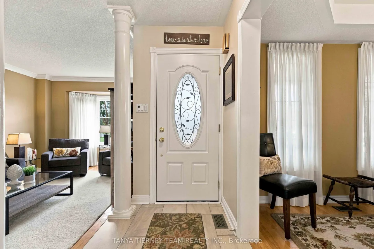 111 Watford Street — photo 3