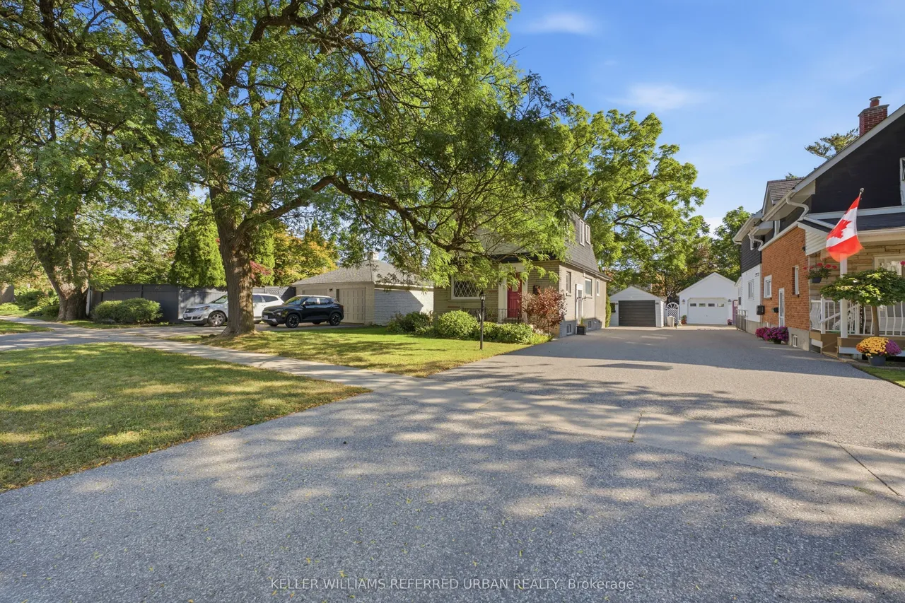 569 Masson Street — photo 40