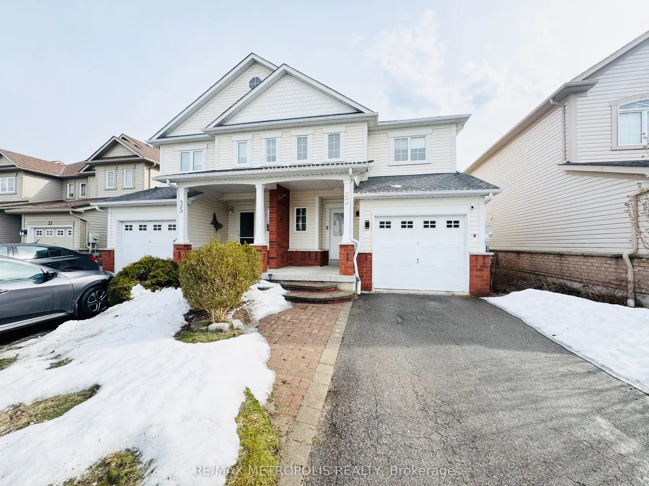 33 Palomino Place