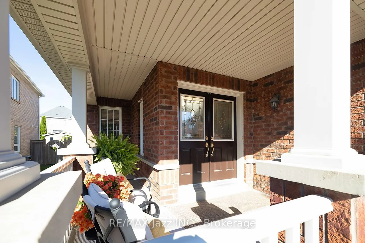 1546 Rorison Street — photo 3