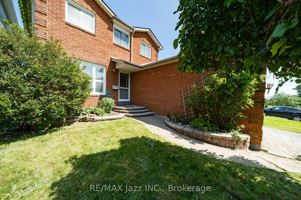 110 Freeland Avenue — photo 2