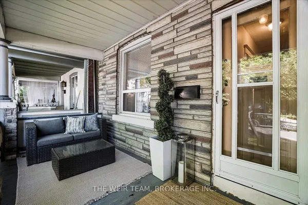 251 Ashdale Avenue — photo 2