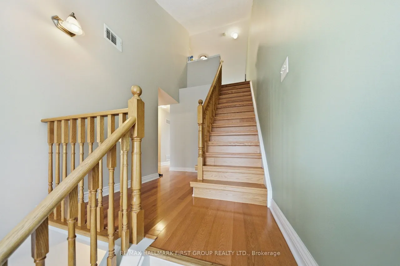 8 Petra Way, Unit 3 — photo 25