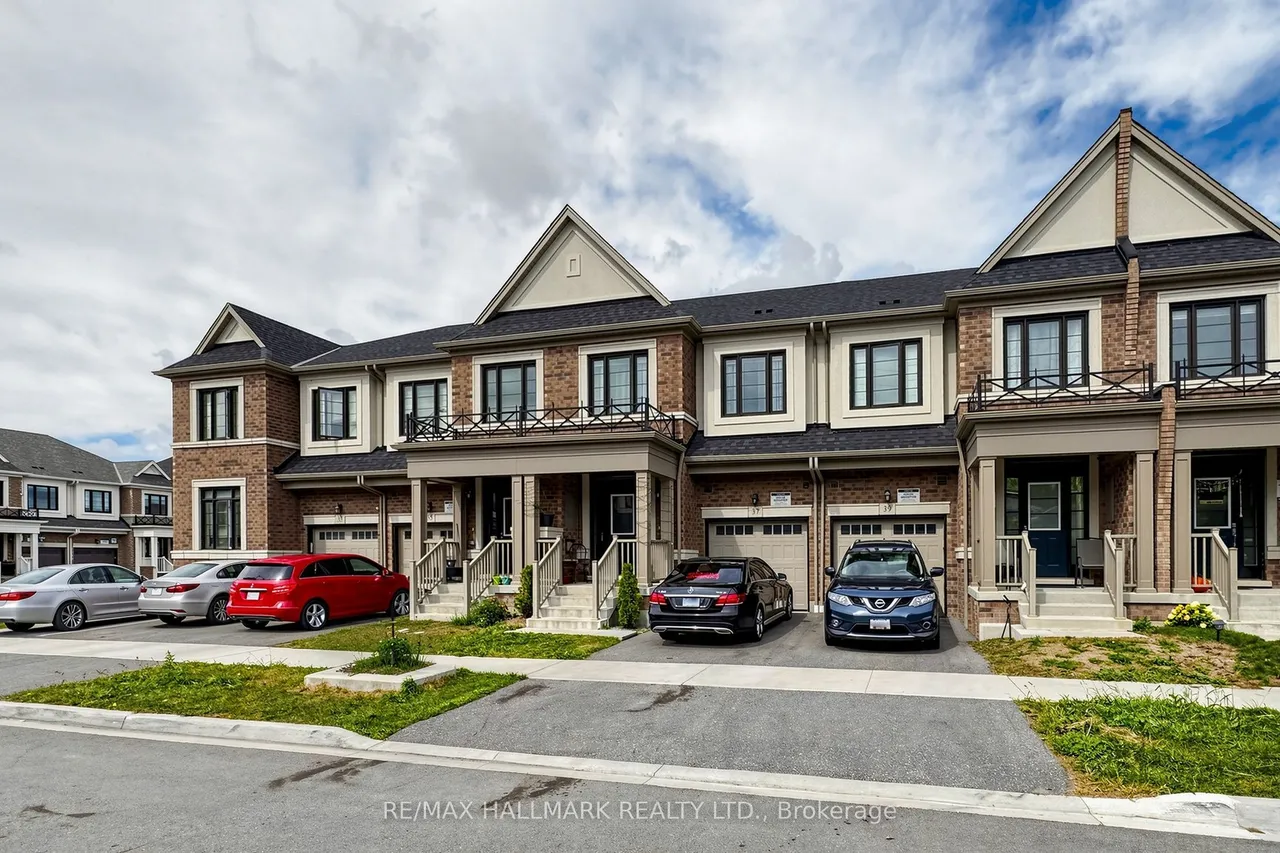 37 Velvet Drive — photo 3