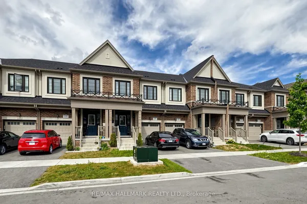 37 Velvet Drive — photo 2