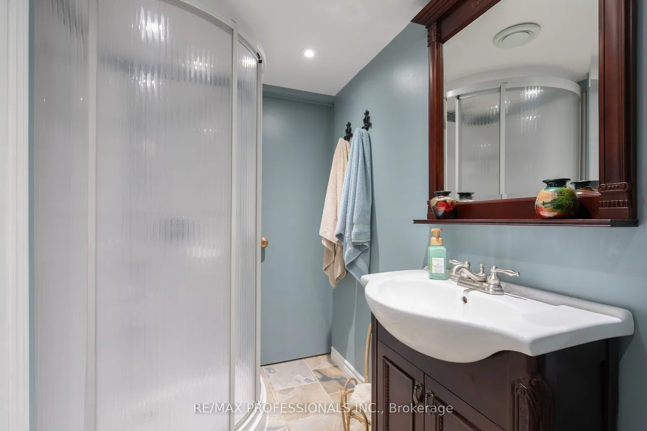 36 Millington Crescent — photo 38