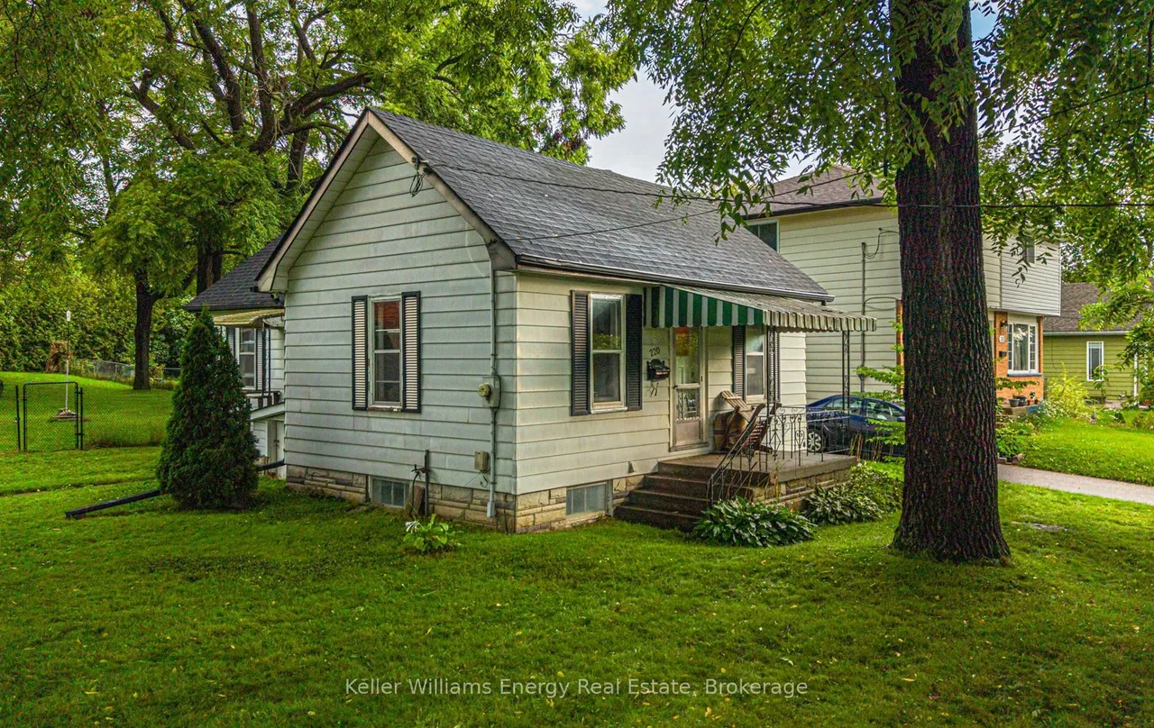 220 Thomas Street — photo 2