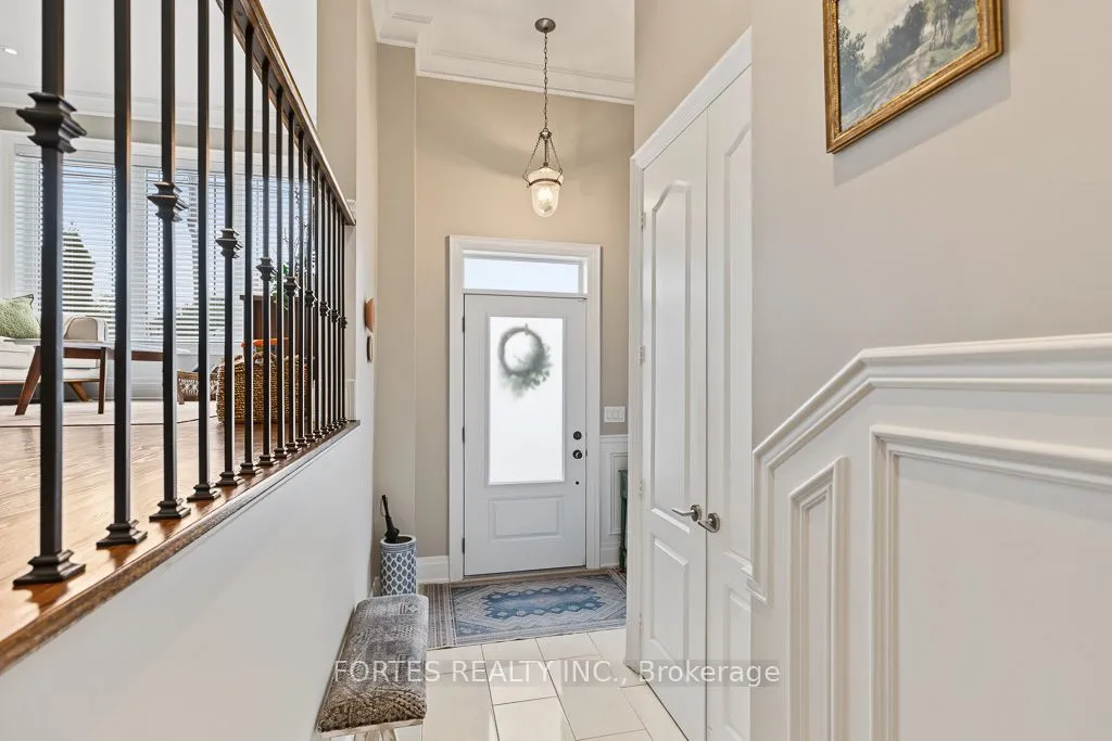 154 Holborne Avenue — photo 3