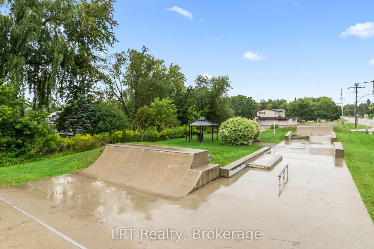 9 Lakeview Avenue — photo 48