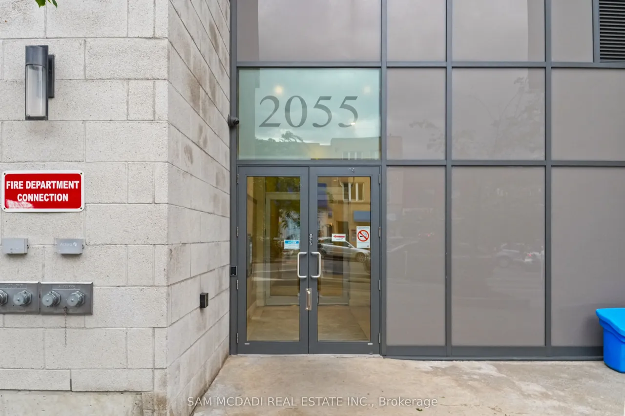 2055 Danforth Avenue, Unit 903 — photo 2