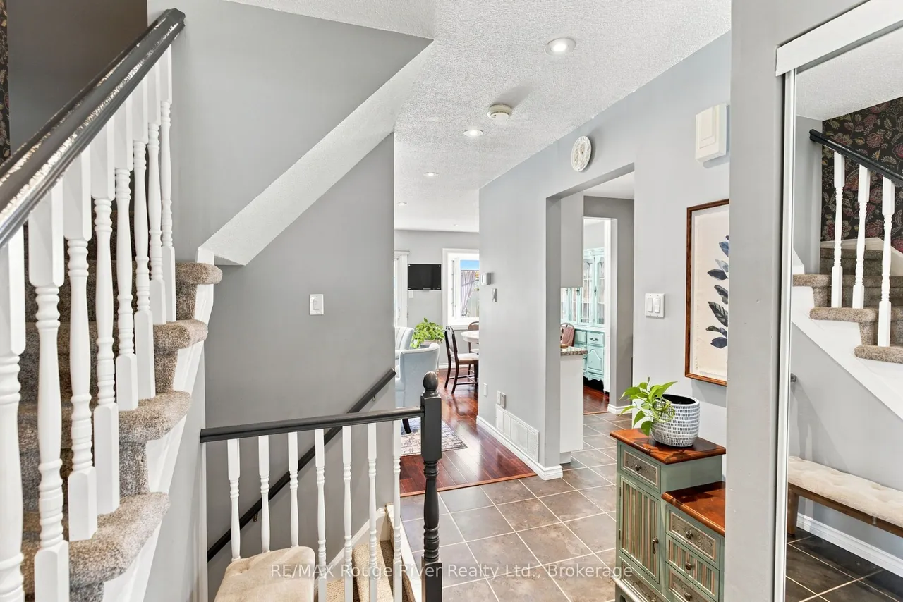 49 Fisher Crescent — photo 3