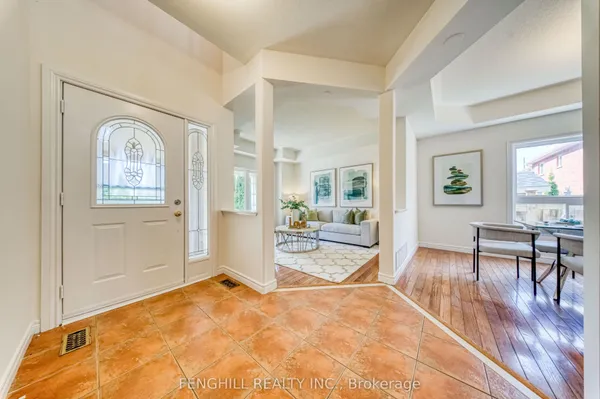 842 Greenleaf Circle — photo 2