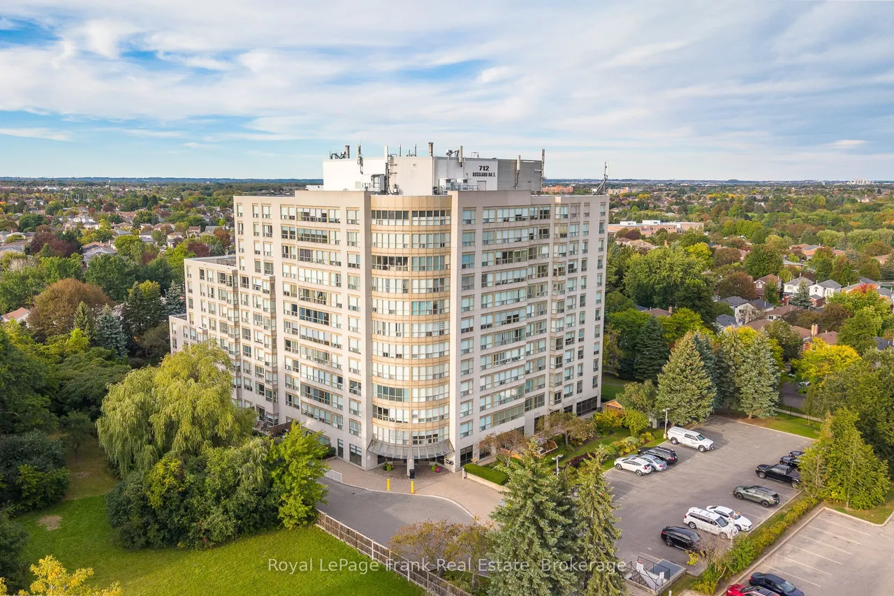 712 Rossland Road E, Unit 602
