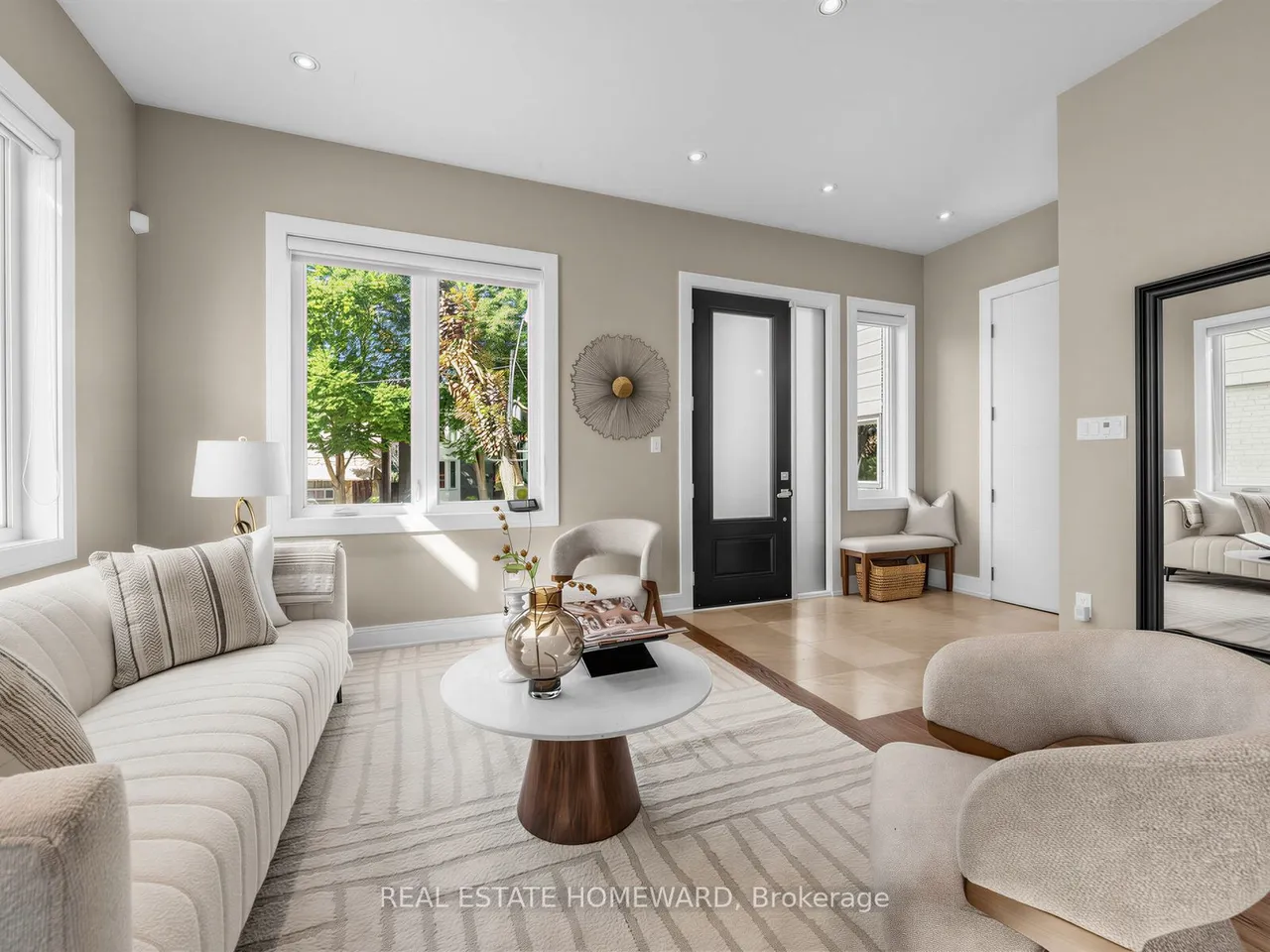 293 Rhodes Avenue — photo 3