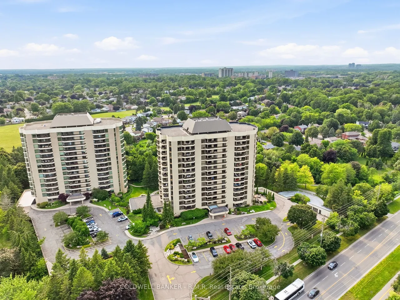 900 Wilson Road N, Unit 305