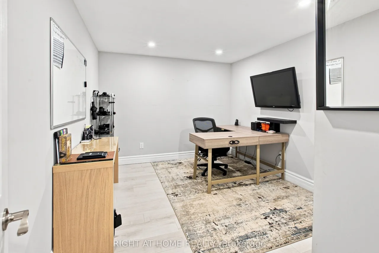 2349 Dress Circle Crescent — photo 47