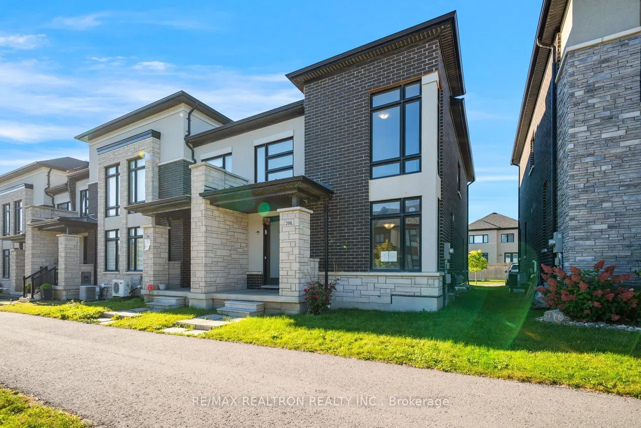 208 Coronation Road — photo 3