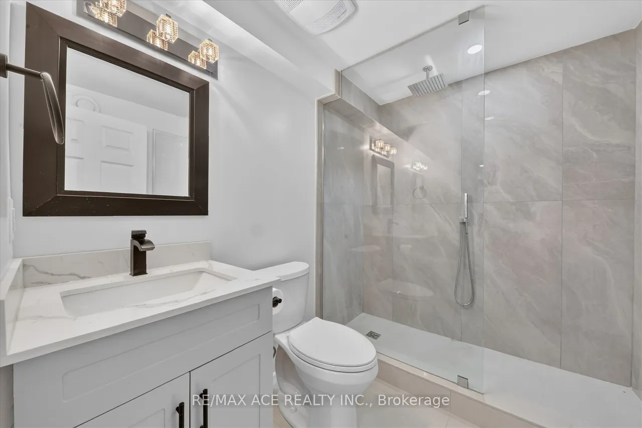 1446 Sandhurst Crescent — photo 39