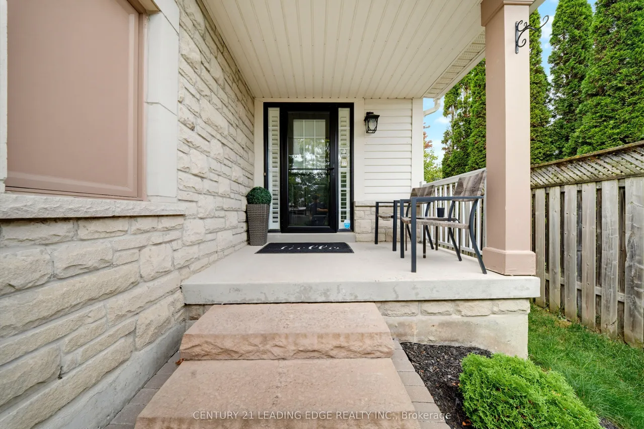 10 Dodds Square — photo 2