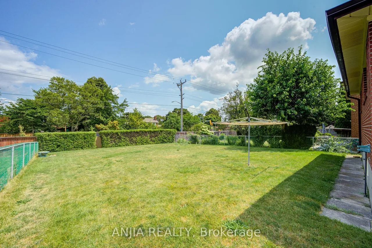 5 Brantford Drive — photo 45