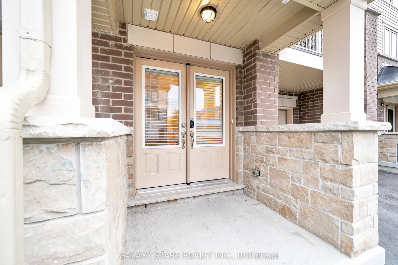 50 Ambereen Place — photo 2