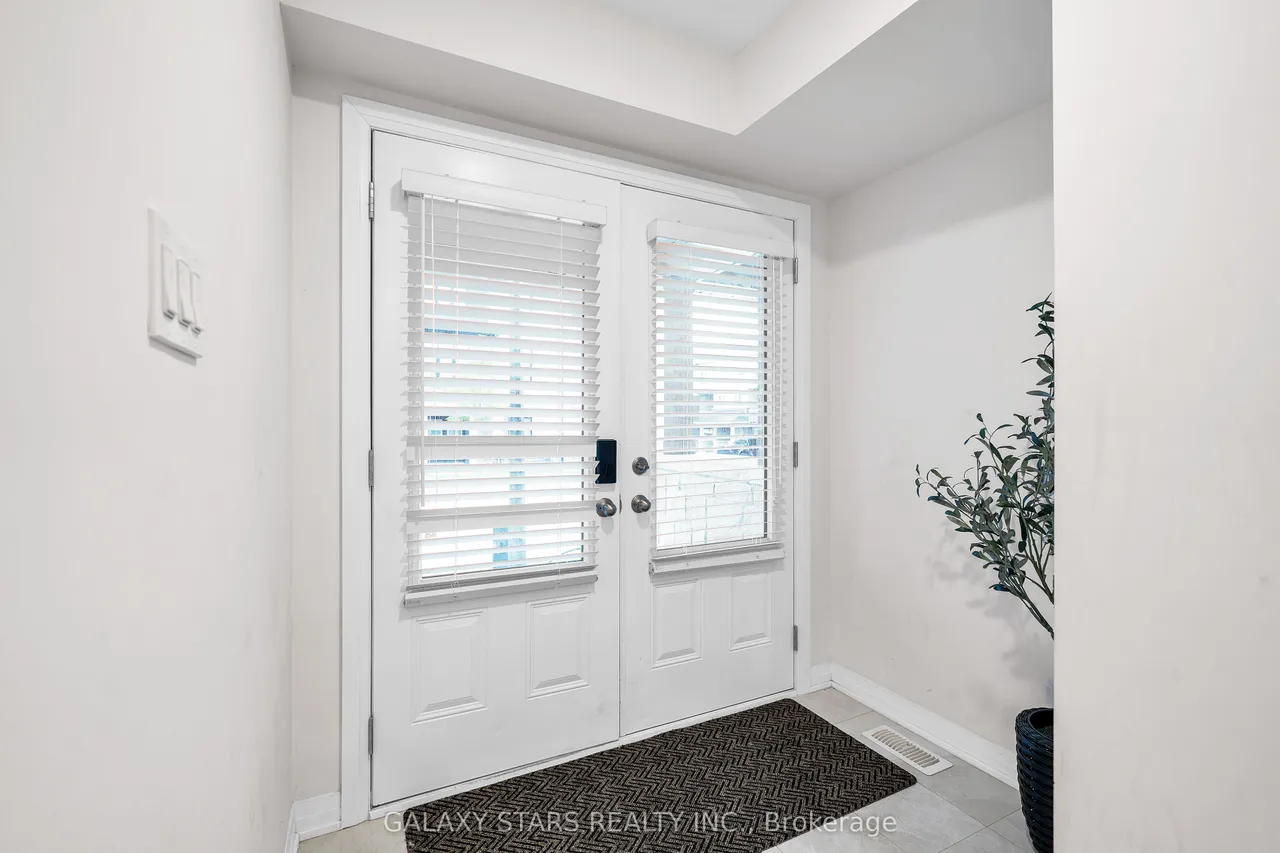 50 Ambereen Place — photo 3