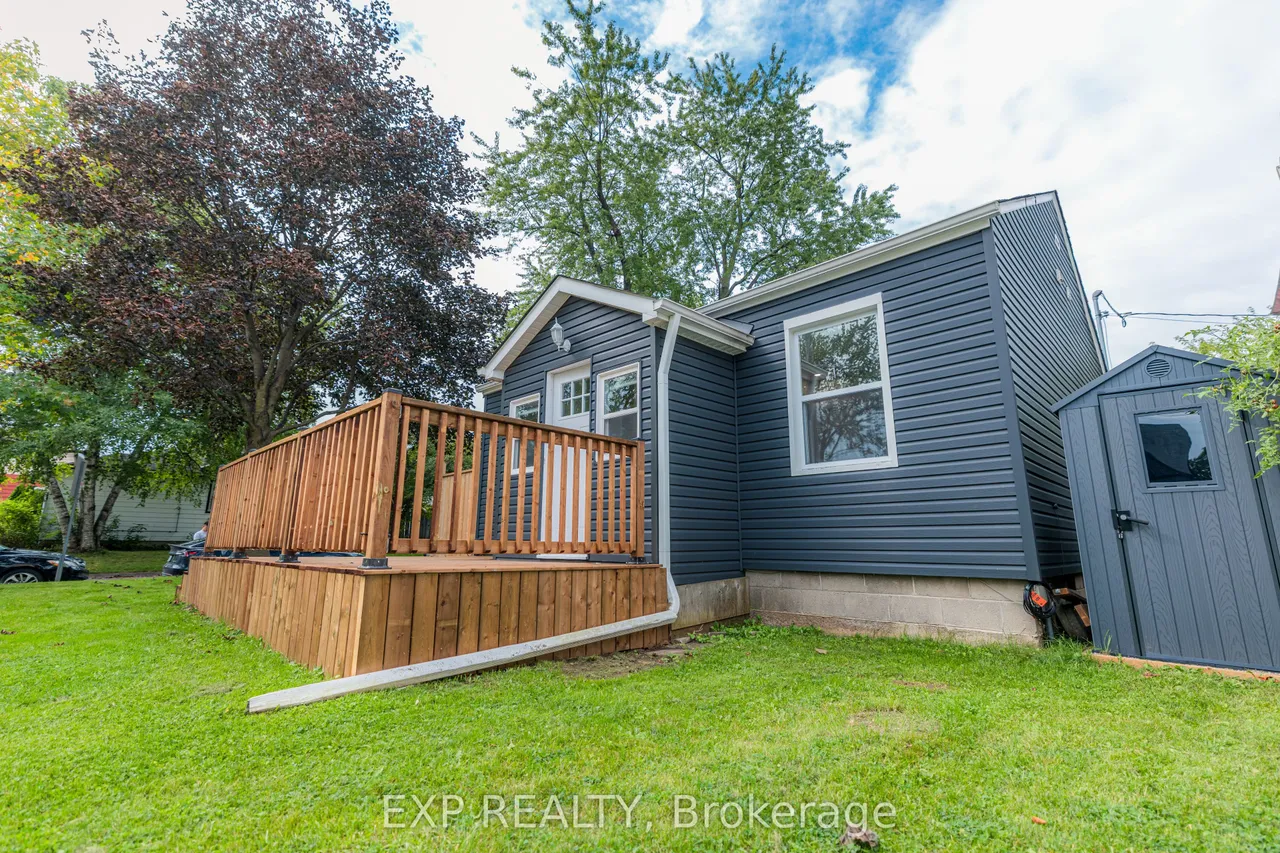 18 Nelson Avenue — photo 3
