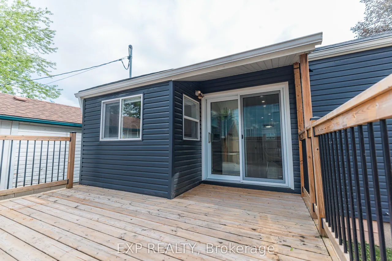 18 Nelson Avenue — photo 23