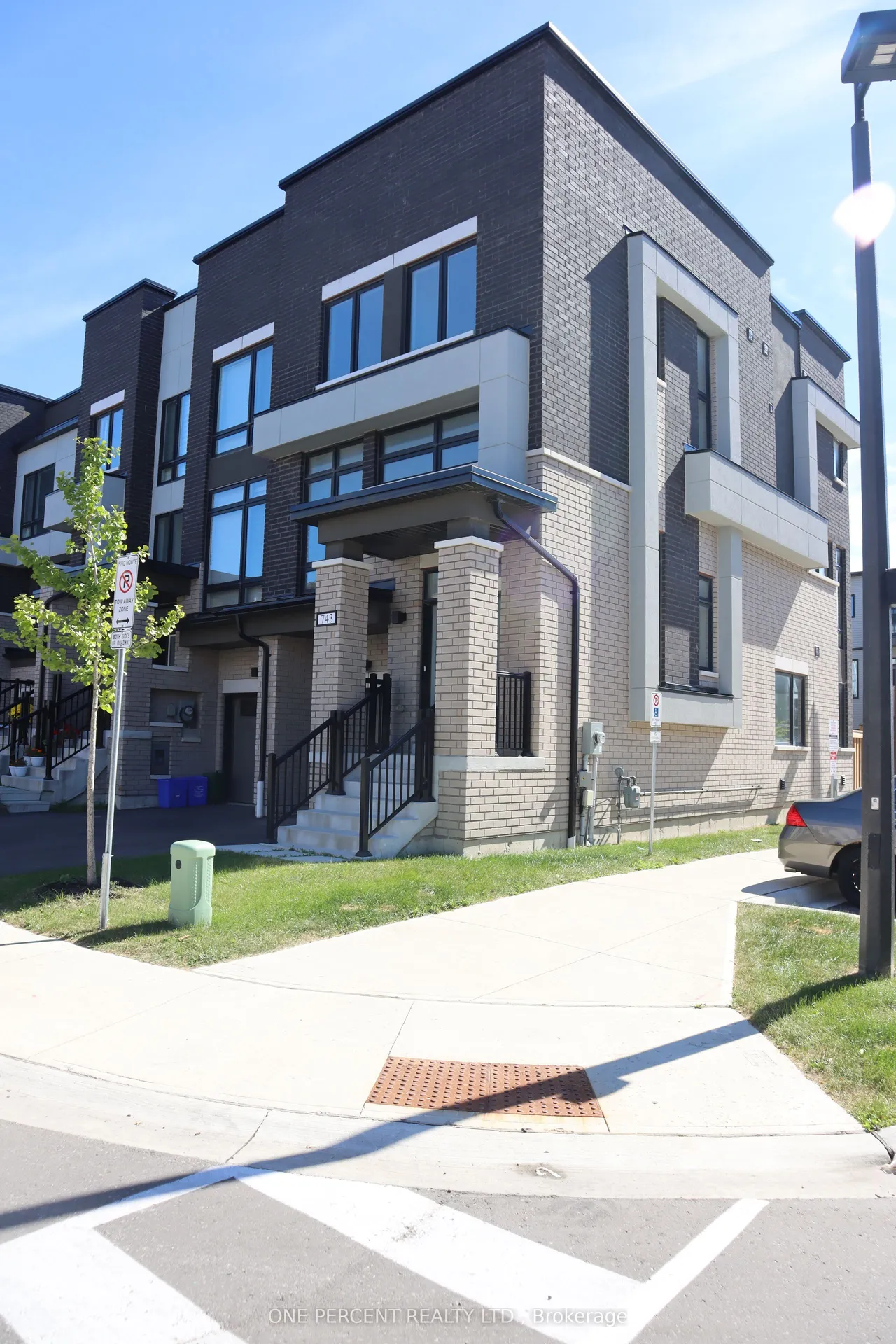 743 Stanstead Path — photo 3