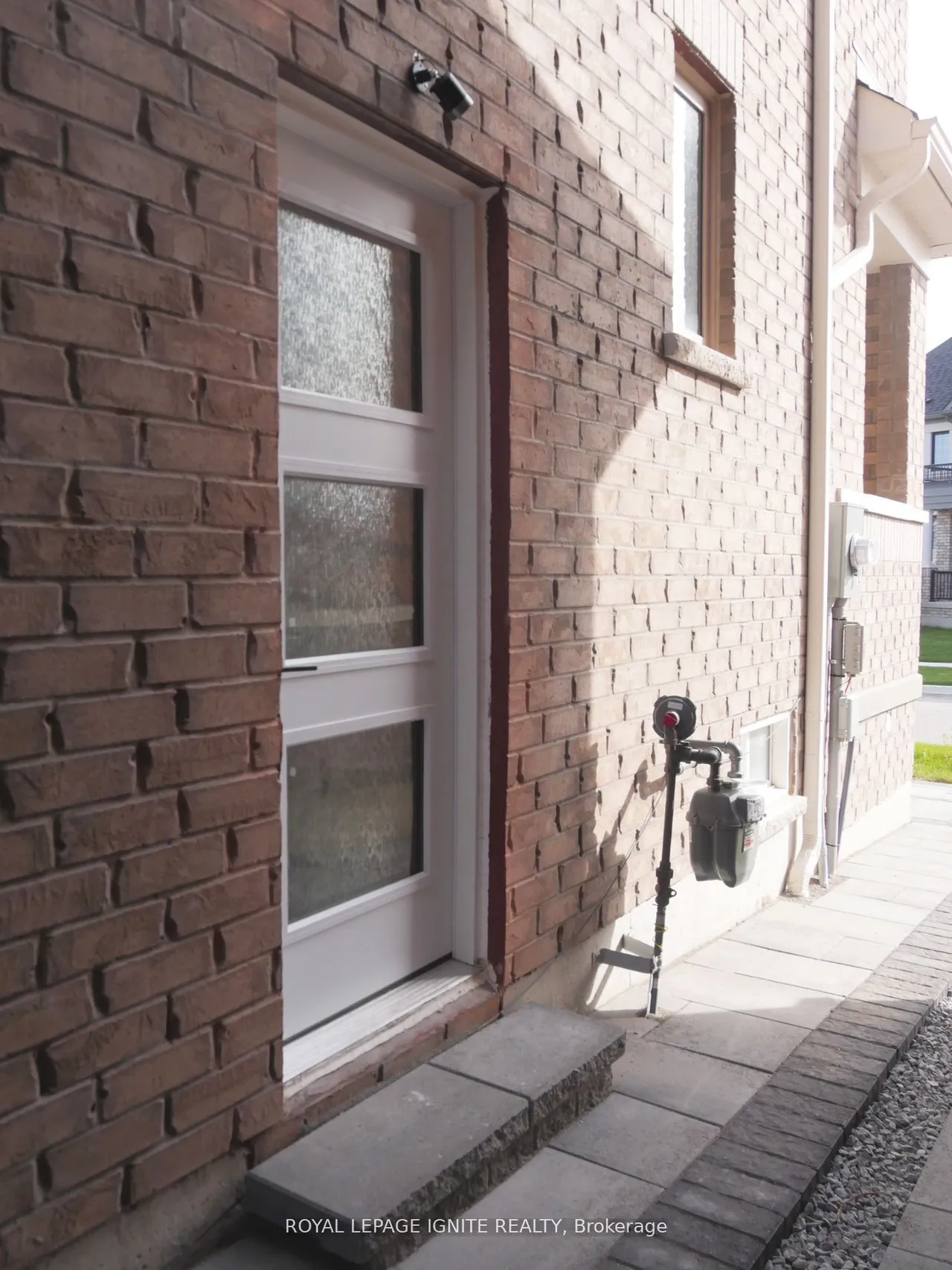 43 Swordfish Drive, Unit Bsmt — photo 2