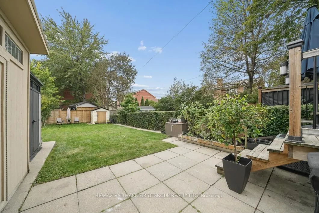 7 Ellendale Drive — photo 38